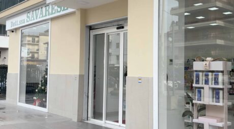 Furto ad Aversa, colpita la Parafarmacia Savarese in viale Kennedy