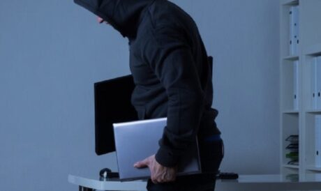 Napoli, furto alla redazione di Repubblica: rubati sei computer portatili