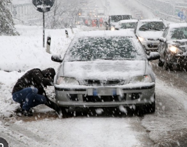 Tragedia a Pescocostanzo: Giovanni muore improvvisamente mentre monta le catene da neve: era di Villaricca
