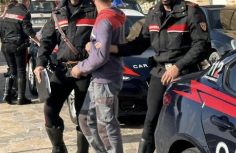Ladri d'auto in trasferta nel casertano, arrestati giovani di Villaricca e Giugliano: uno torna libero
