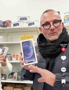 napolitano store sequestro