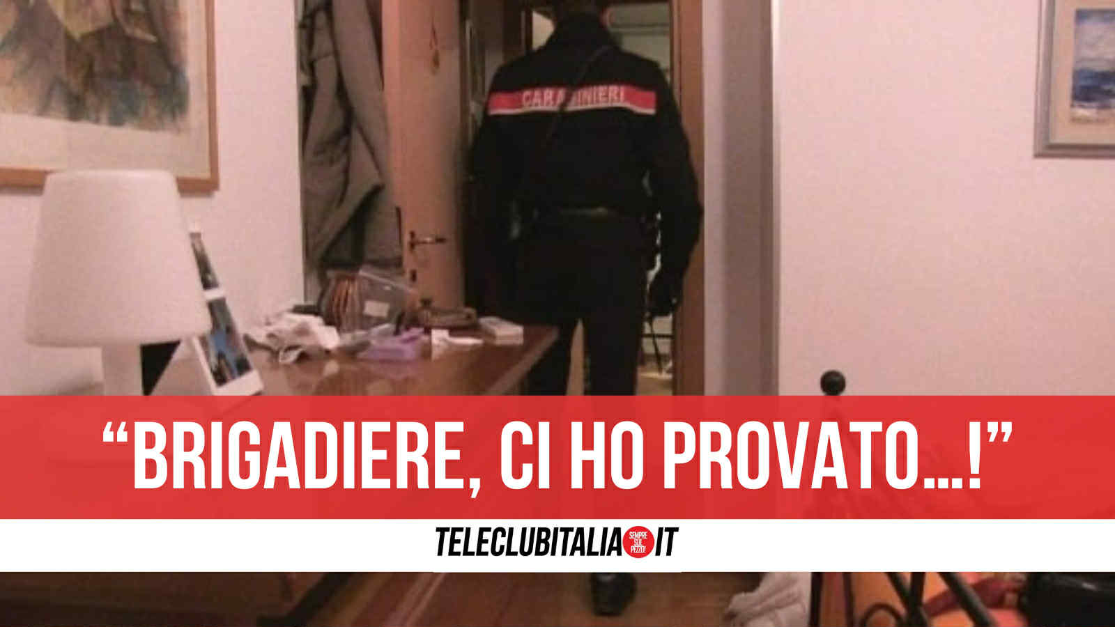 Napoli, latitante si nascondeva nel cassone del letto: i carabinieri lo scoprono e lo arrestano Napoli, latitante si nascondeva nel cassone del letto: i carabinieri lo scoprono e lo arrestano