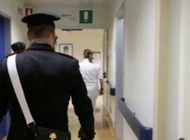 Orrore a Torre del Greco: massacrata più volte dal compagno dopo "ultimo incontro" per chiarire, arrestato 38enne