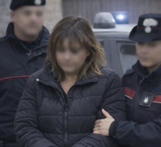 Latitante da due anni catturata a Castel Volturno: in manette 44enne