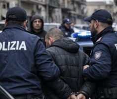 Agguato fallito a Casoria, faida tra clan per il controllo della droga: un arresto