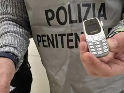 Droga e telefoni nel carcere di Santa Maria Capua Vetere, il Riesame salva 35 indagati