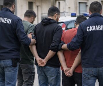 Afragola, violenza sessuale di gruppo su giovane disabile: tre persone arrestate