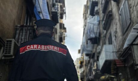 Maxi operazione anticamorra a Napoli: blitz all’alba contro i clan Contini, Mazzarella e Sequino-Savarese