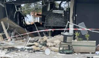 Esplosione a Villaricca, riunione in Prefettura: edificio inagibile e due feriti ancora ricoverati