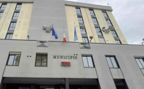 Giugliano, l'opposizione si scaglia contro l'ex sindaco Pirozzi