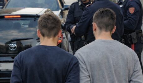 “Sono scappato per evitare la multa”: folle inseguimento a Qualiano, arrestati due giovani