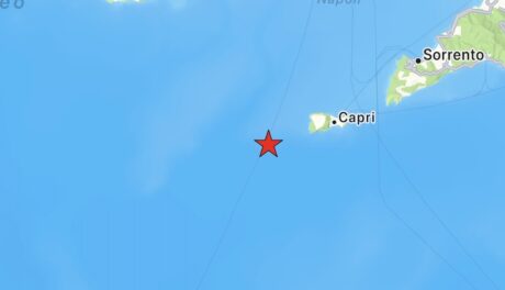 Terremoto, scossa di magnitudo 5.9 registrata nell'area del Golfo di Napoli