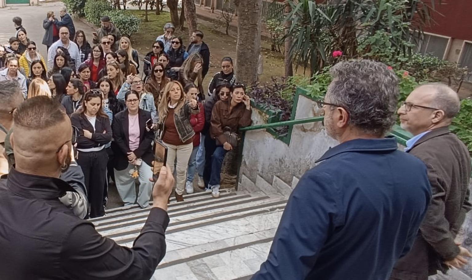 Casavatore, sospetti abusi in una scuola: scatta la protesta dei genitori
