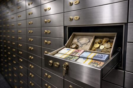 cassetta di sicurezza rapina al vo