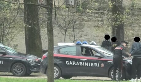 Forio: atti osceni nel parco giochi davanti a famiglie e bambini, arrestato 46enne