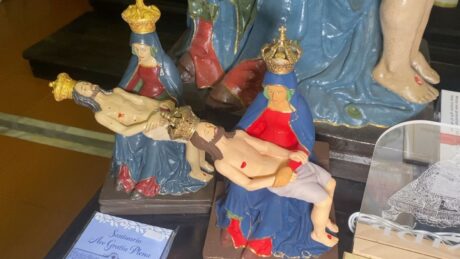 Giugliano. Simboli sacri della devozione e artigianato al Santuario dell'Annunziata