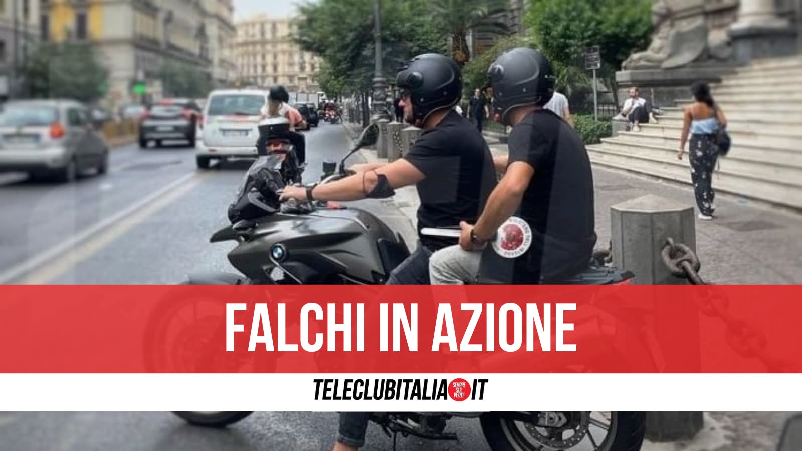 napoli droga in casa a 2500 euro in contanti arrestato 24enne da Teleclubitalia.it napoli droga in casa a 2500 euro in contanti arrestato 24enne