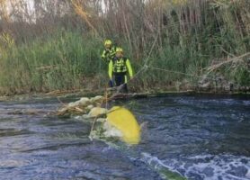 Kayak si ribalta nel fiume a Capaccio: uomo trovato morto in acqua