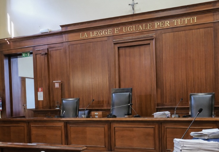 Giugliano. “Ti sparo se non esci”: tentata estorsione a imprenditore, scarcerato 46enne