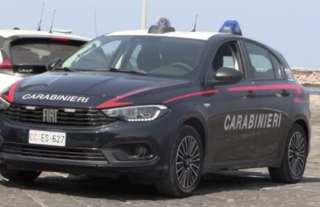 Ischia. Orrore in famiglia, padre massacra di botte la figlia e la riduce in fin di vita, arrestato