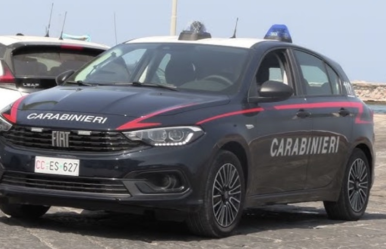 Ischia. Orrore in famiglia, padre massacra di botte la figlia e la riduce in fin di vita, arrestato