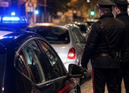 Pollena Trocchia, aggredito con casco e bottiglia: 42enne ferito, denunciato un uomo