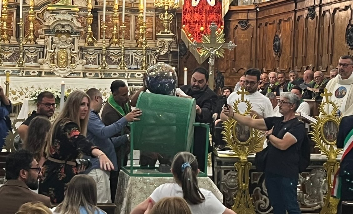 giugliano estratti i numeri vincenti della lotteria della pace da Teleclubitalia.it giugliano estratti i numeri vincenti della lotteria della pace