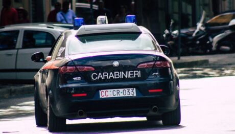 auto dei carabinieri gazzella