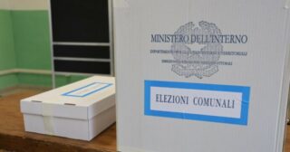 Ballottaggi, doppio verdetto nell'hinterland napoletano: Nappi a Casalnuovo, Del Prete a Frattamaggiore