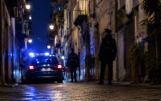 Notte di paura a Napoli, spari nei Quartieri Spagnoli: quattro bossoli trovati in strada