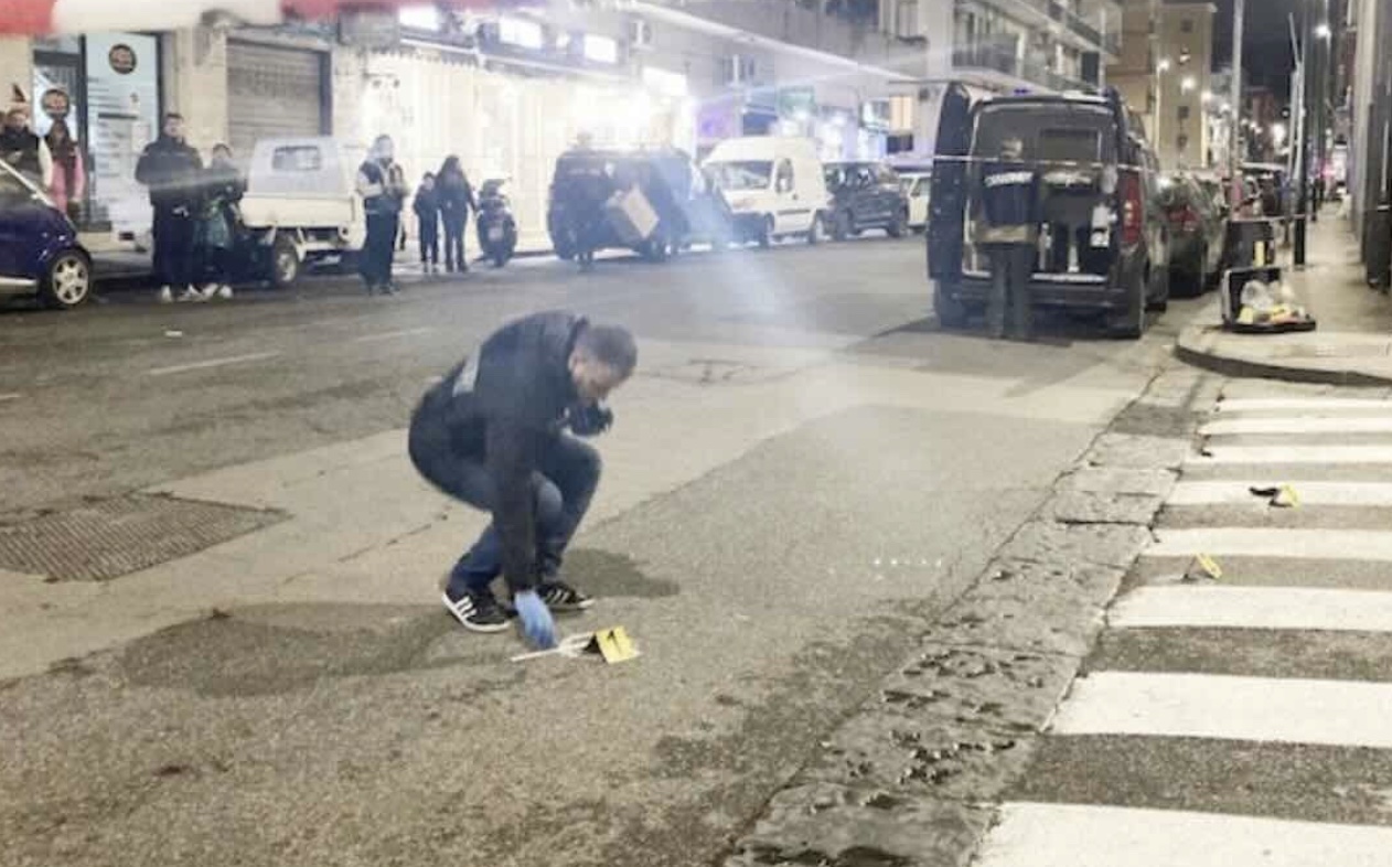 Fuorigrotta, due arresti per il tentato omicidio nella faida di camorra: sono gli stessi della rapina a David Neres
