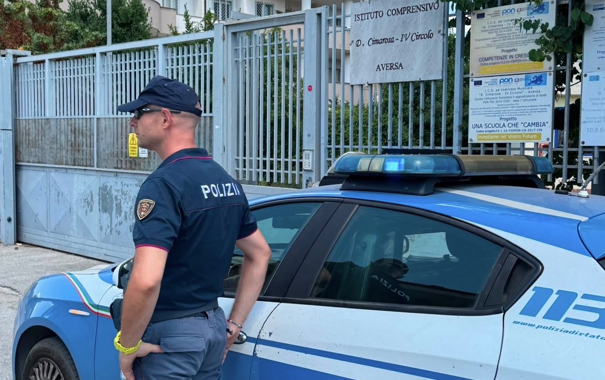 aversa tentato furto alla scuola cimarosa arrestato 27enne da Teleclubitalia.it aversa tentato furto alla scuola cimarosa arrestato 27enne