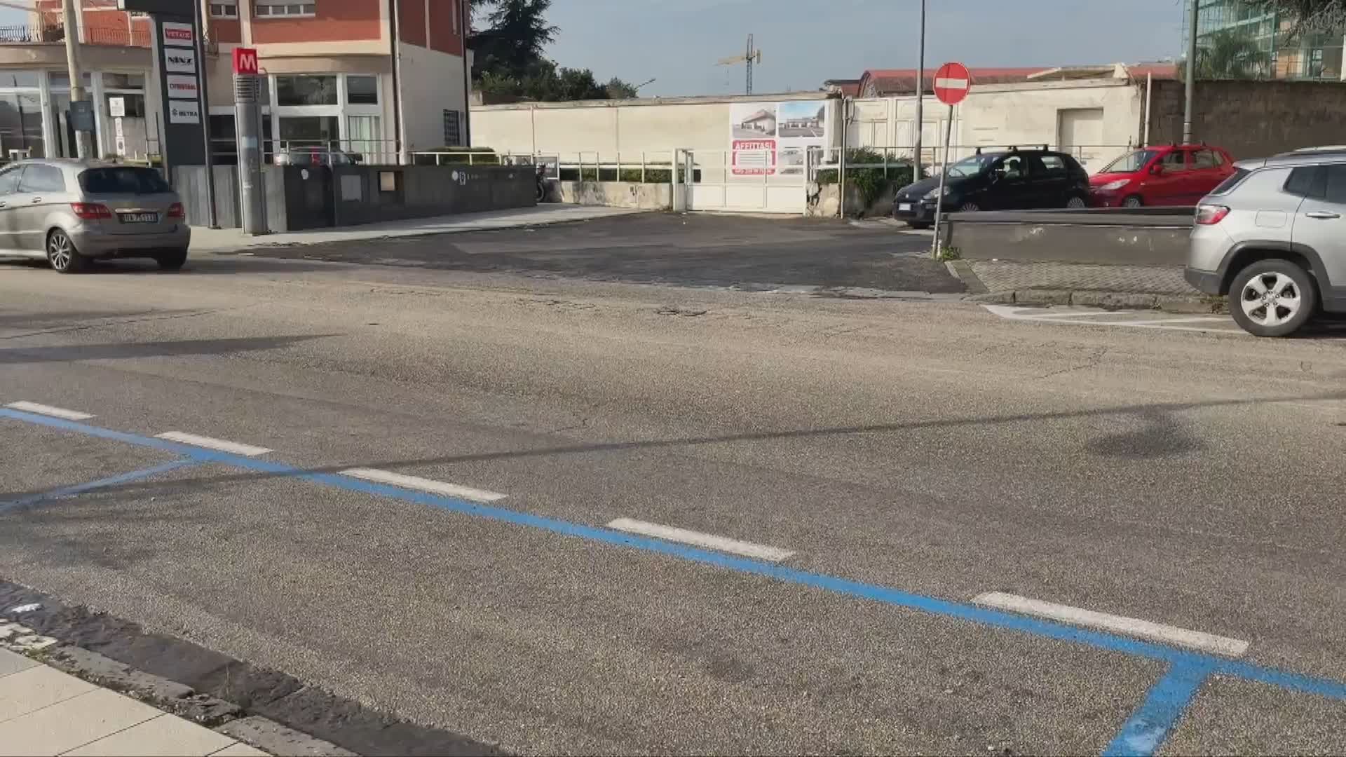 strisce blu ad aversa comune congela lo stop e prende tempo per riesaminare contratto da Teleclubitalia.it strisce blu ad aversa comune congela lo stop e prende tempo per riesaminare contratto