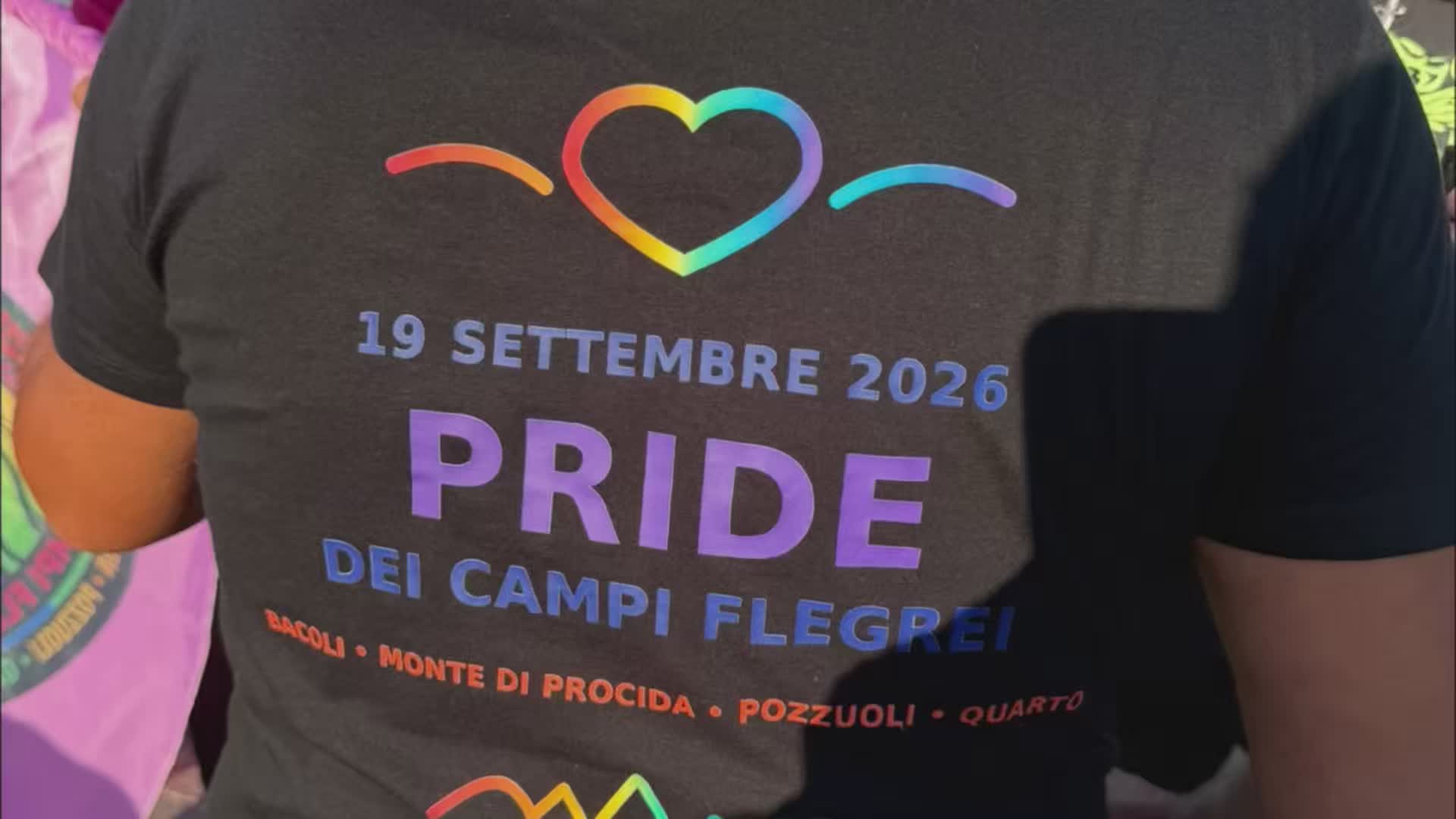 via al primo pride dei campi flegrei da Teleclubitalia.it via al primo pride dei campi flegrei
