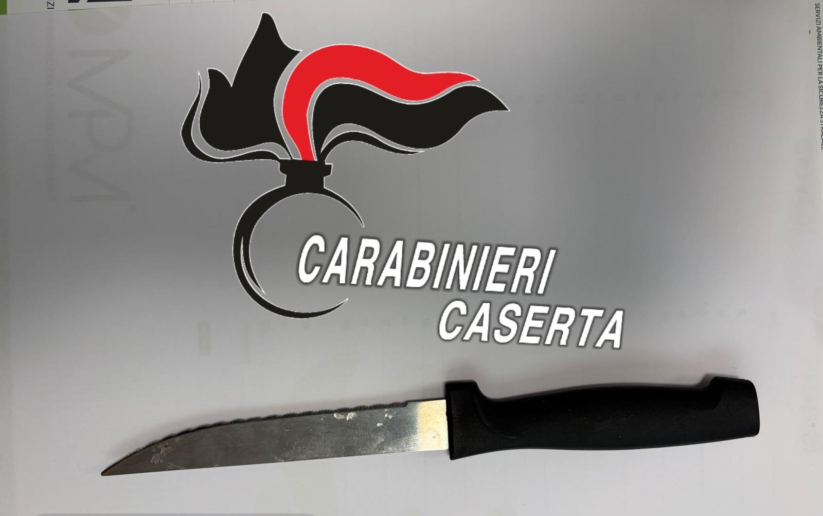 marcianise minaccia la madre con un coltello per ottenere denaro arrestato 32enne da Teleclubitalia.it marcianise minaccia la madre con un coltello per ottenere denaro arrestato 32enne