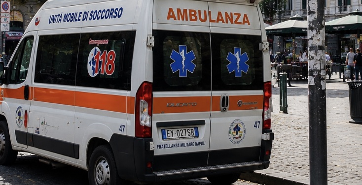 napoli tragedia in piazza degli artisti anziana cade a terra e muore sotto gli occhi dei passanti da Teleclubitalia.it napoli tragedia in piazza degli artisti anziana cade a terra e muore sotto gli occhi dei passanti