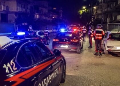 Pozzuoli, folle fuga per 18 chilometri con auto rubata: arrestato 41enne