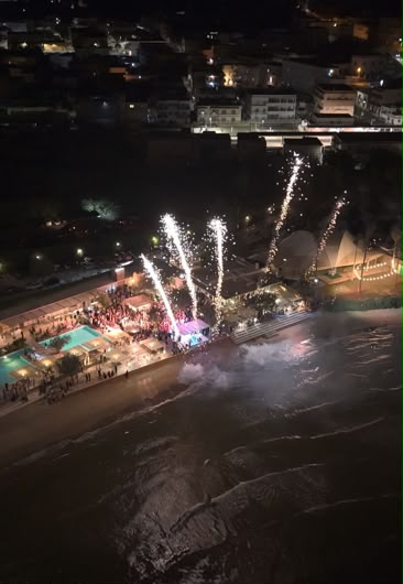 non compleanno da record al nabilah di bacoli boom di fondi raccolti per la ricerca contro il cancro da Teleclubitalia.it non compleanno da record al nabilah di bacoli boom di fondi raccolti per la ricerca contro il cancro