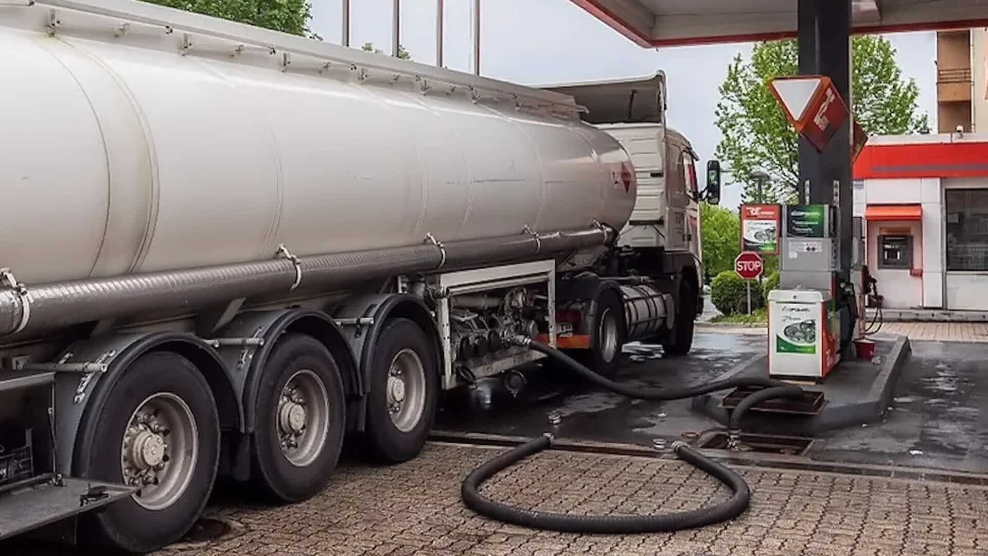 autocisterna carburante Campania